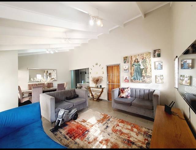 3 BEDROOM CLUSTER RENTED IN HALFWAY GARDENS